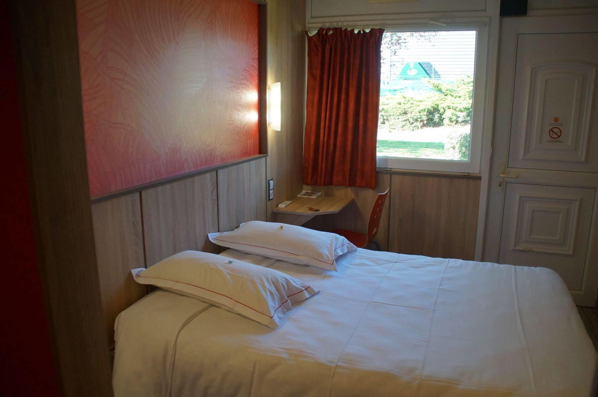 The Originals Access Aeroport, Hotel Aurillac Kültér fotó